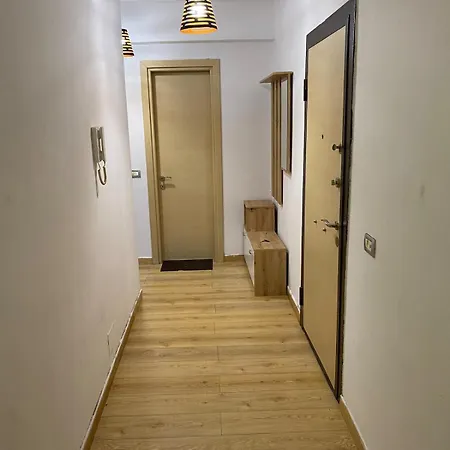 Tirana Apartment *